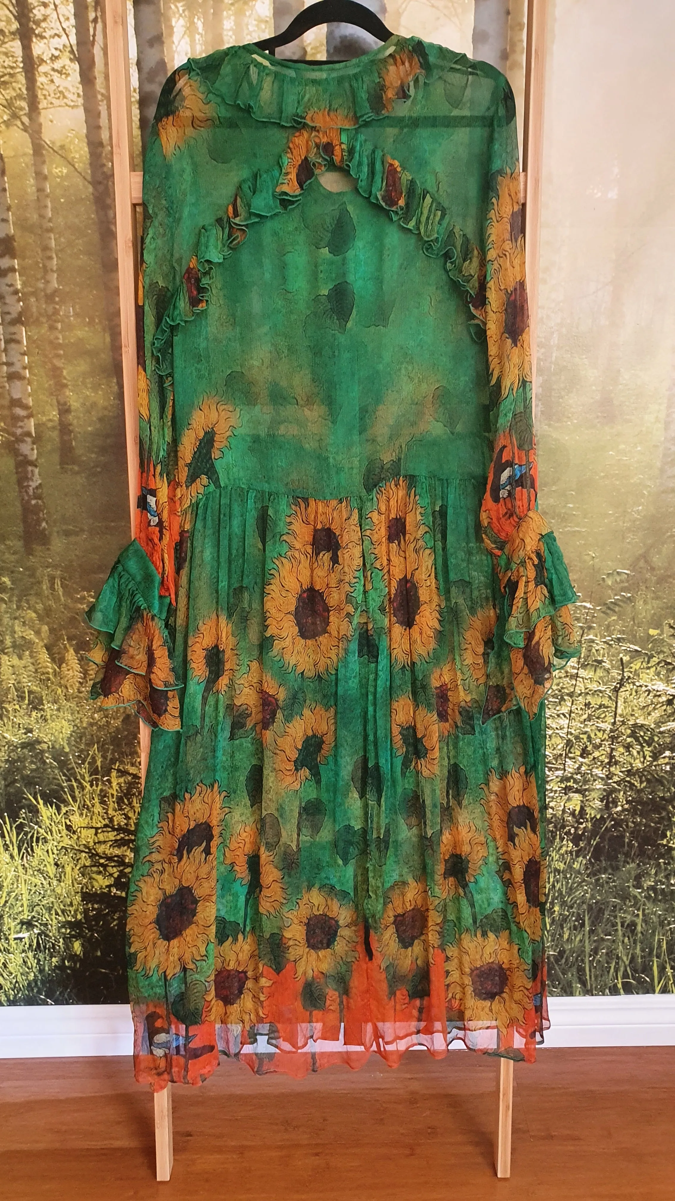 TRELISE COOPER "Conquering great pleats" silk dress! 10-12